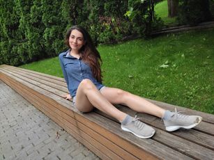 elise_vivienne