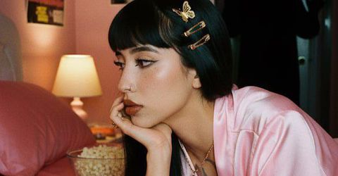 Profile picture - Mia Burton