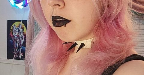 Profile picture - Holly
