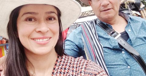 Profile picture - Manu and Cata