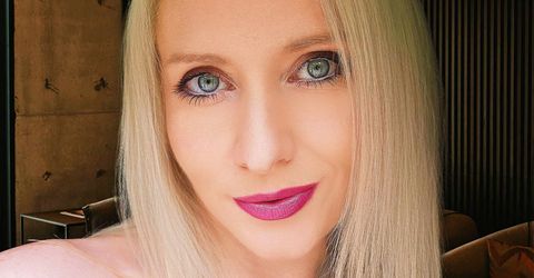 Profile picture - TheAlexaLondon