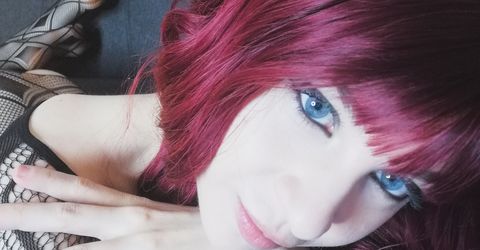 Profile picture - CrimsonDoll