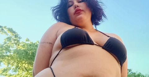 Profile picture - RebbekaBhons