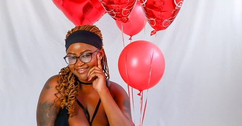 Profile picture - CuteBustyBabes