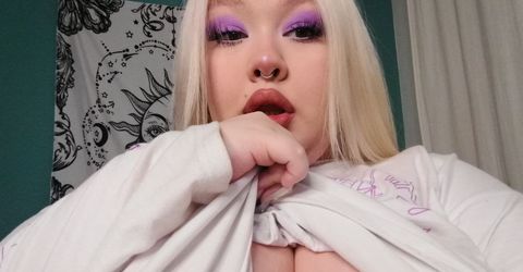 Profile picture - Lily
