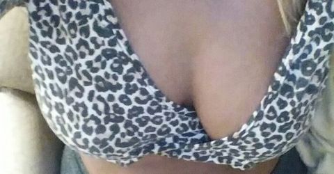 Profile picture - petitegoddess00