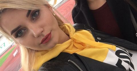 Profile picture - Sasha and Vika Kiss