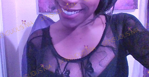 Profile picture - Nia Farah