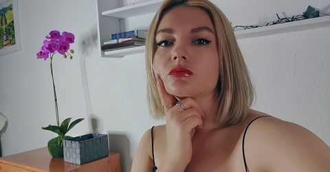 Profile picture - Kira