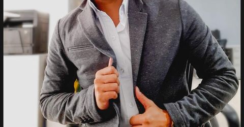 Profile picture - Juliam Salaz