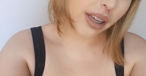 Profile picture - Jade White