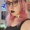 Profile picture - Holly