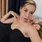 Profile picture - Justine Beaux