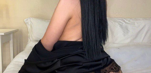 Model - kimberry brunette