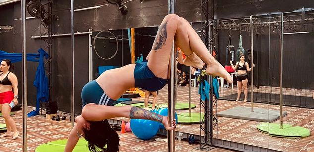 Model - Addison teen