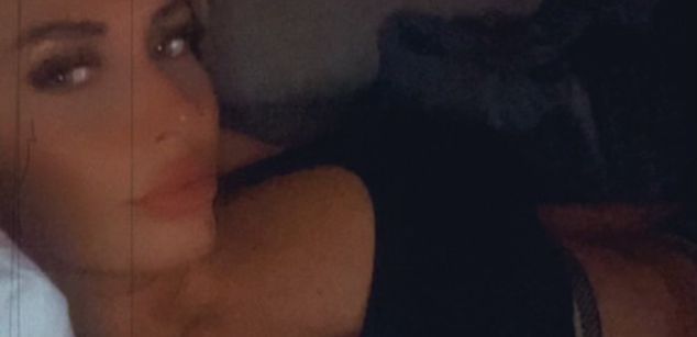 Model - StellaRoe masturbation