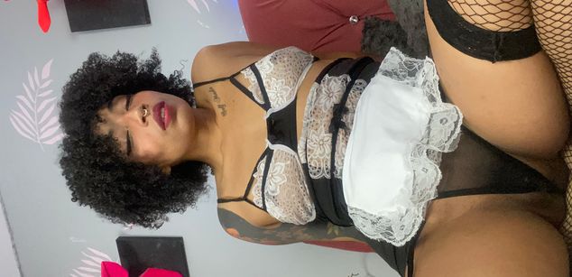 Model - Alejandra Ebony