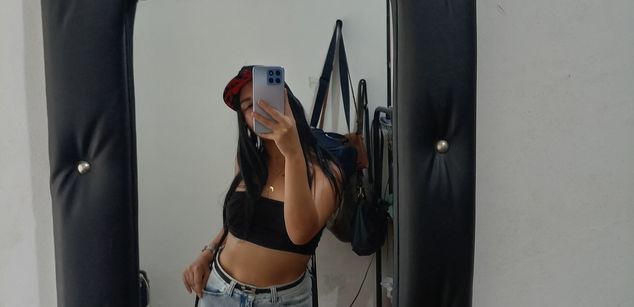 Model - Dayanis culo