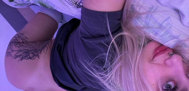 Model - milzporn young