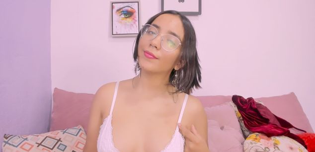 Model - LucyDerby squirt