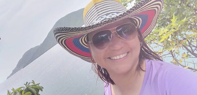 Model - Emily_ latin