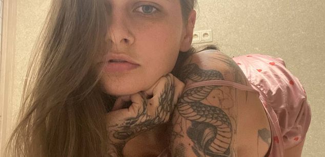 Model - NaomiLisss slim