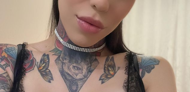 Model - Inked Girl feet