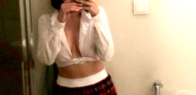 Model - MarySquirt teeny