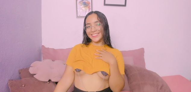 Model - LucyDerby squirt