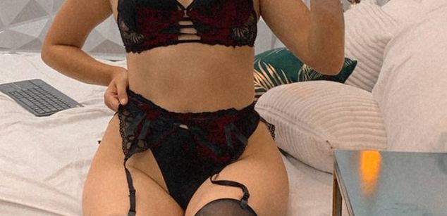 Model - AmbarMancini bdsm