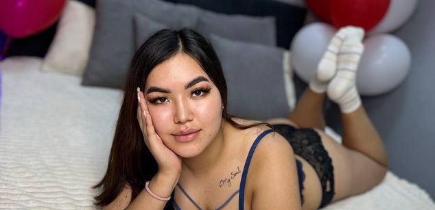 Model - Amanda bigboobs