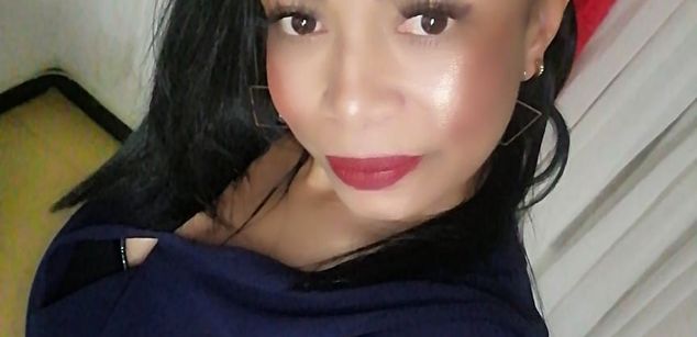 Model - IsabellaQuitan lenceria