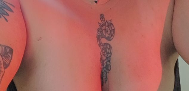 Model - Sara dirty latina