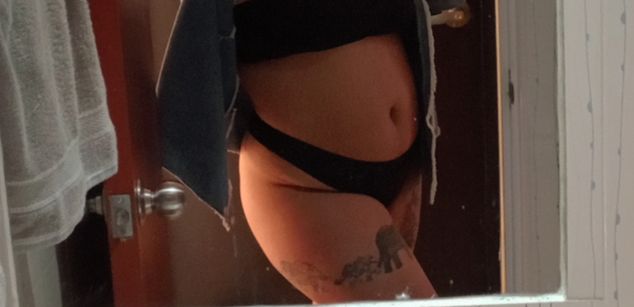 Model - Sara dirty latina