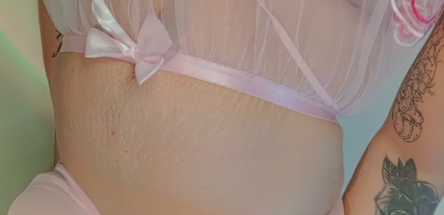 Model - Sara dirty latina