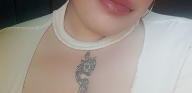 Model - Sara dirty latina