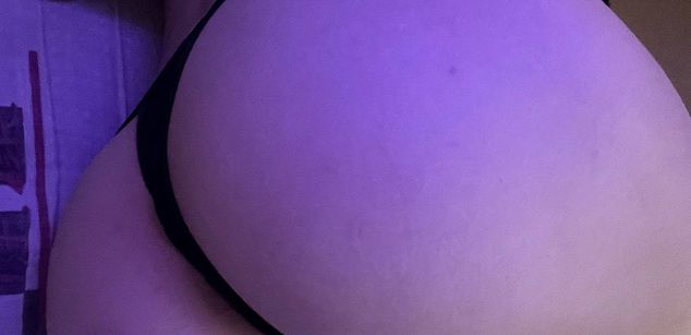 Model - Pretty Betty findom