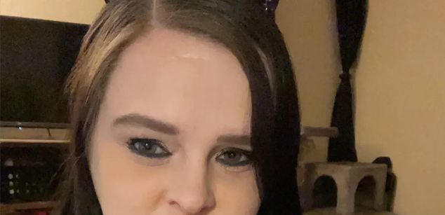 Model - Lorisa Gerard pussy