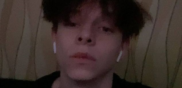 Model - morou skinny