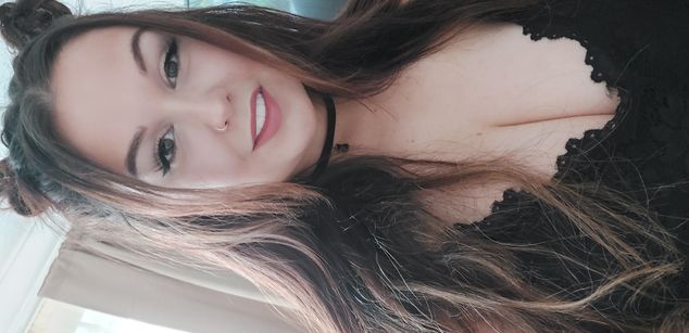 Model - Holly Kitten Busty