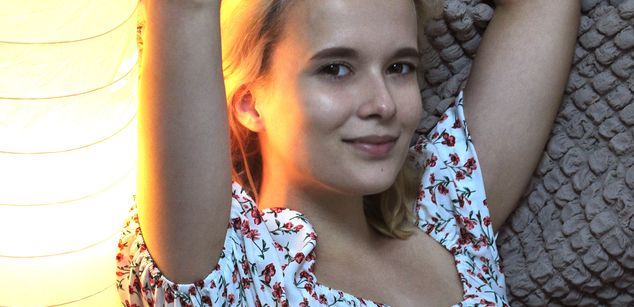 Model - BellaPirson naked