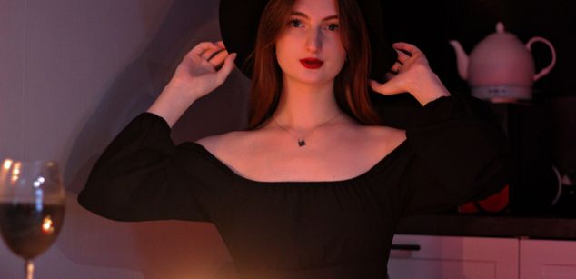 Model - DaniaHall fetish