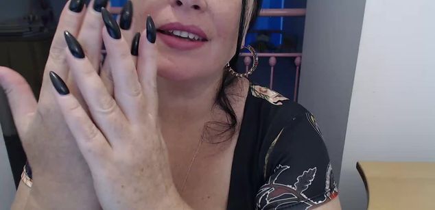 Model - BruneteBBW outfits