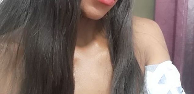 Model - Sophia Morela ass