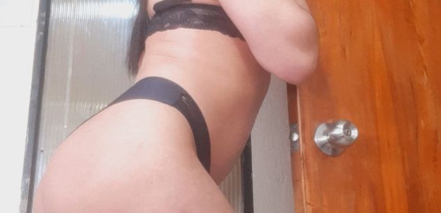 Model - CATALINEWILLIAMS cum