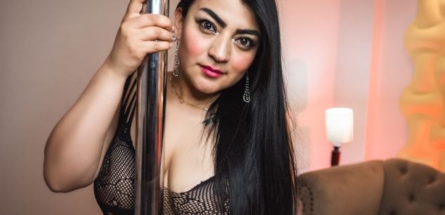 Model - ZoeRodriguez Amateur