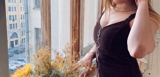 Model - Helena young