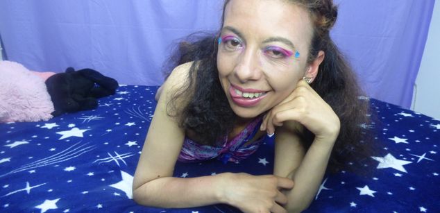 Model - Wildlyoon dildo