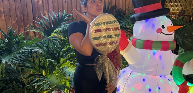 Model - Nina Parker bigboobs