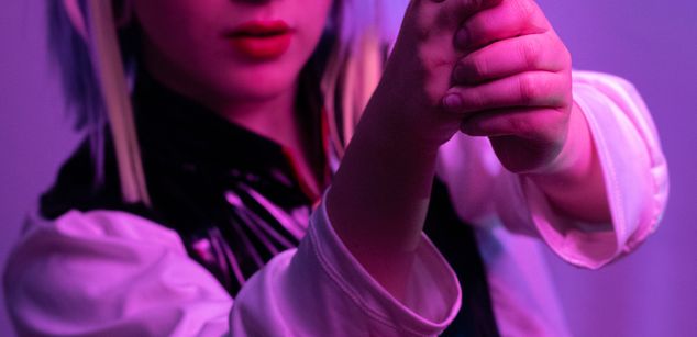 Model - ANNIE SNOW cosplay